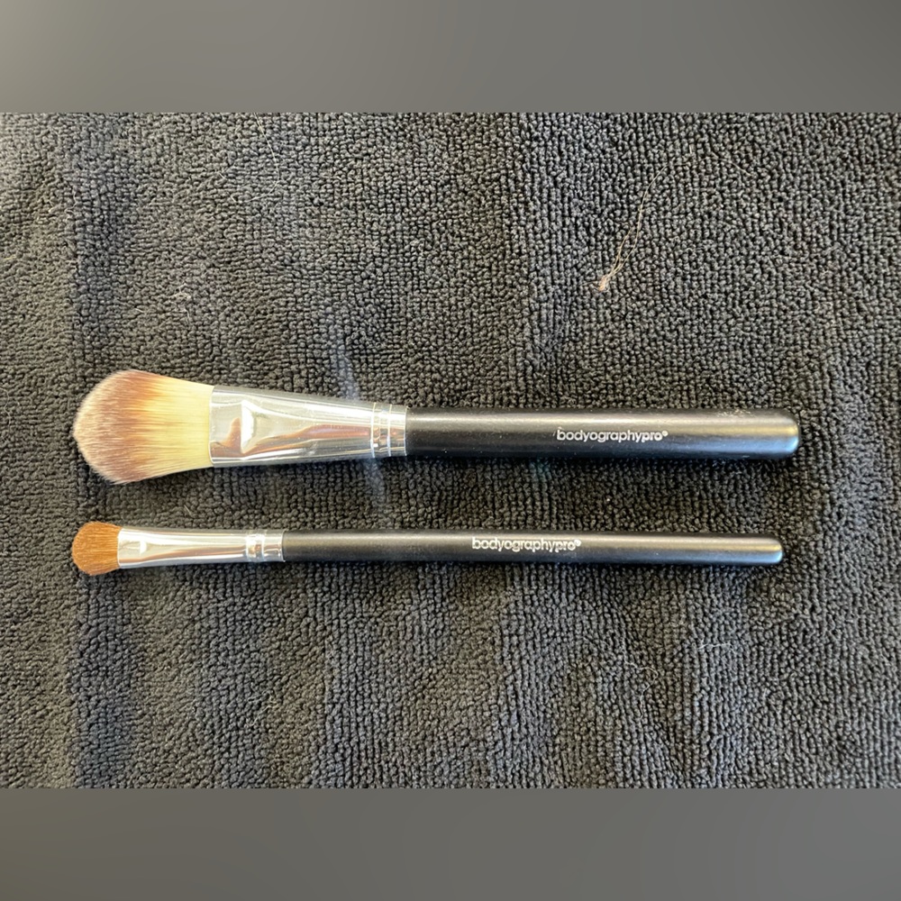 Makeup Brushes - Picture 3 of 10